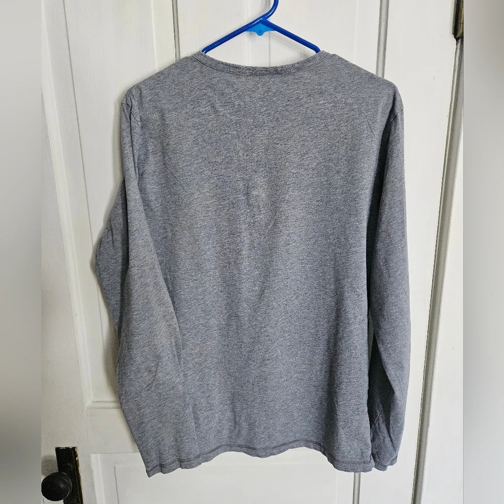 Patagonia Organic Cotton Light Weight Henley. Size Medium - Picture 3 of 4